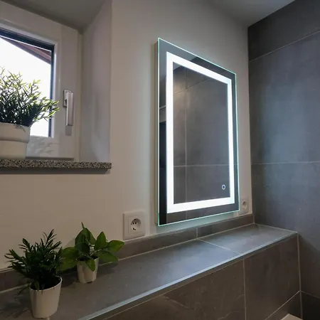 Haus Simona * موراخ